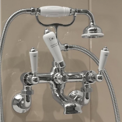 Devon&amp;amp;Devon Смеситель для ванны, монтаж на стену без эксцентриков с лейкой и шлангом, цвет: хром